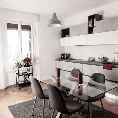 The Attic - Your Space In The Center Appartement *